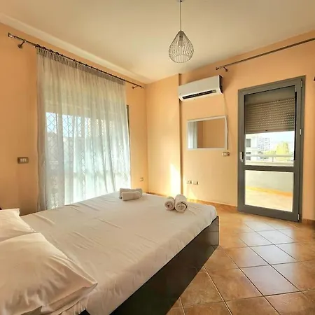 Ring Flat Ii W/ 24h Check In تيرانا