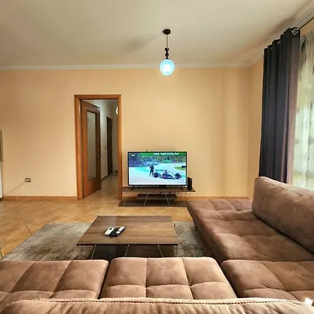 Ring Flat Ii W/ 24h Check In Tirana