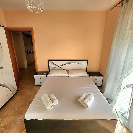 Ring Flat Ii W/ 24h Check In * Tirana