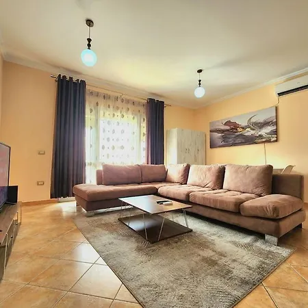 Ring Flat Ii W/ 24h Check In Apartmán Tirana