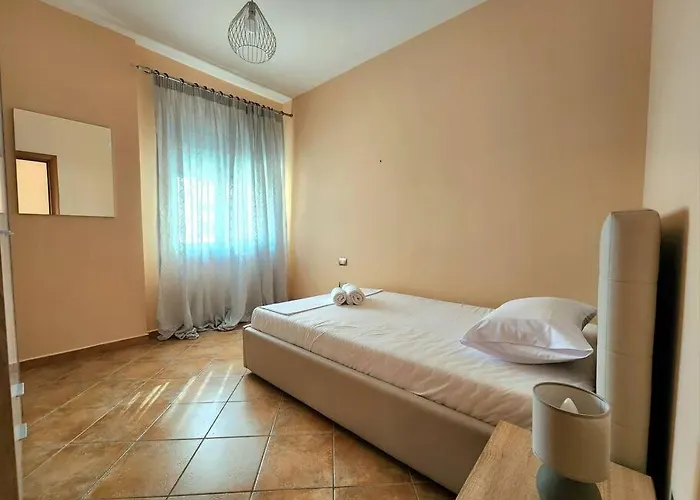 Apartman Ring Flat Ii W/ 24h Check In
